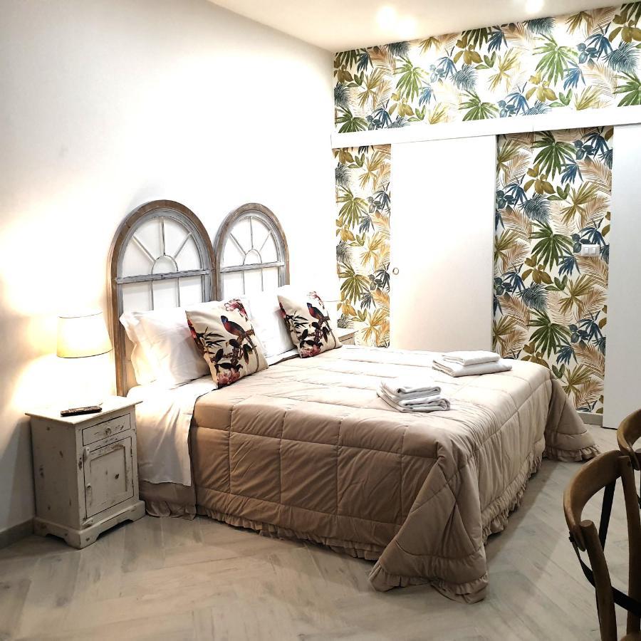 Art Flat Apartment เนเปิลส์ ภายนอก รูปภาพ