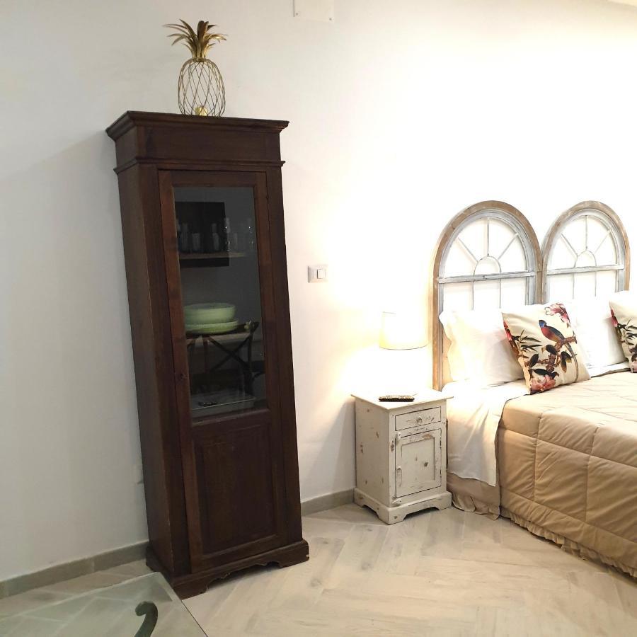 Art Flat Apartment เนเปิลส์ ภายนอก รูปภาพ